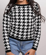 Load image into Gallery viewer, Everly Houndstooth Long Sleeve Top..
